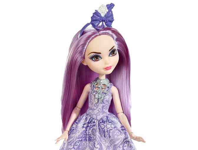 Ever After High Birthday Ball Duchess Swan Doll