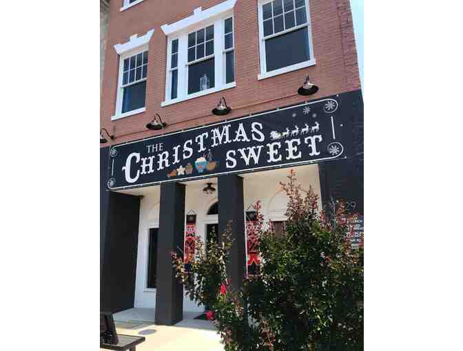 The Christmas Sweet Shop's Carmel Pecan Sticky Buns