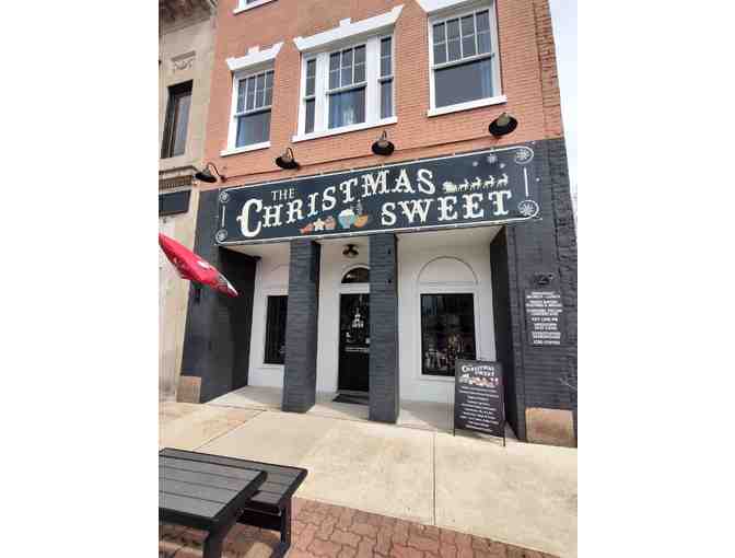 The Christmas Sweet Shop's Carmel Pecan Sticky Buns