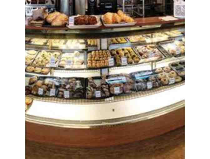 Kaan's Bakery 10' Round Cake