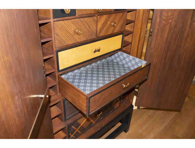 Jonathan Charles Chest