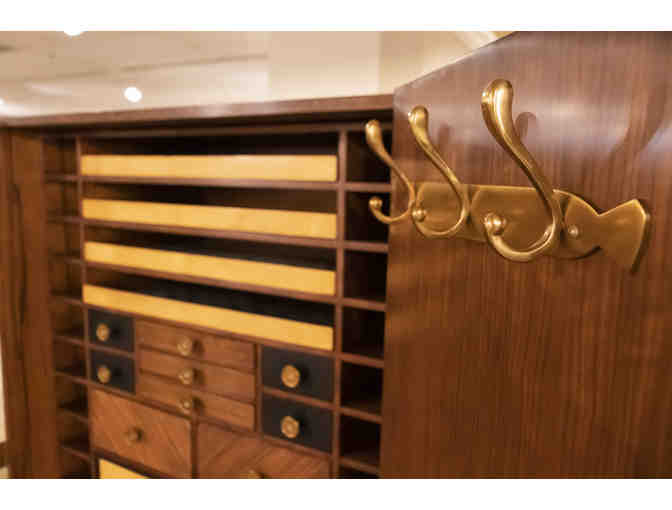 Jonathan Charles Chest