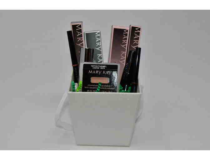 Mary Kay Color Basket