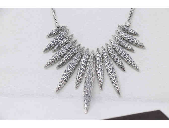 Classic Chain Dangling Pendant