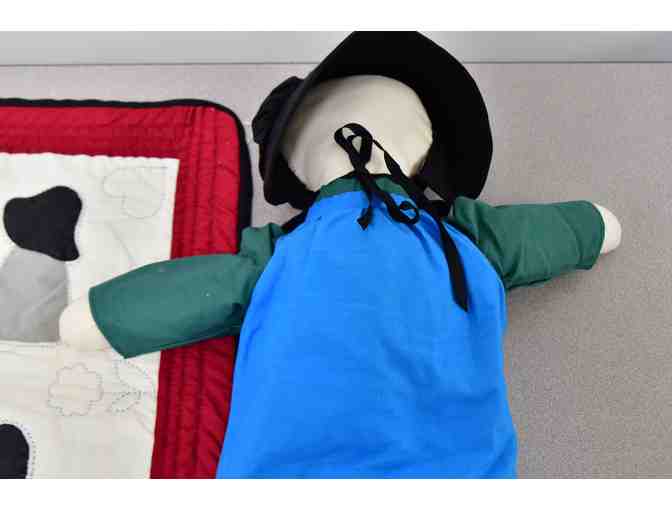 Amish Doll + Quilt