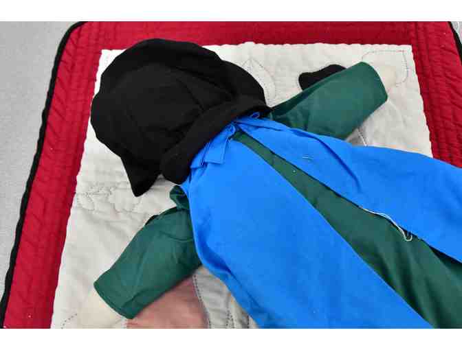 Amish Doll + Quilt