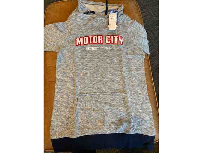 4 Lower Bowl Tickets to Detroit Pistons vs LA Lakers in Michigan