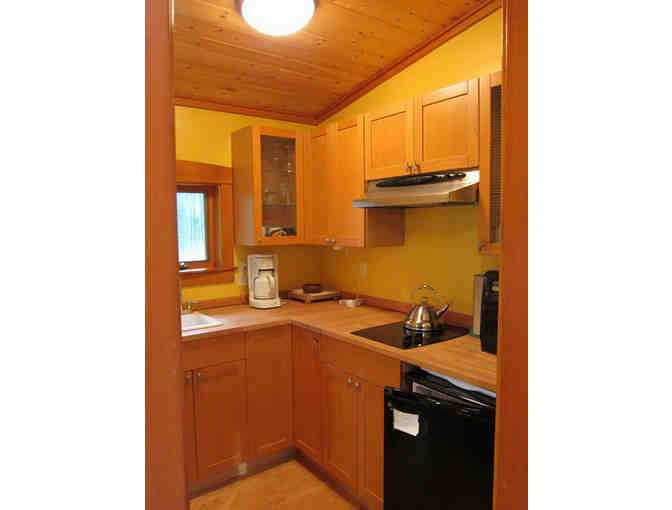 Wild Riley's Cabin on Orcas Is. - 4 Day and 3 Night Stay