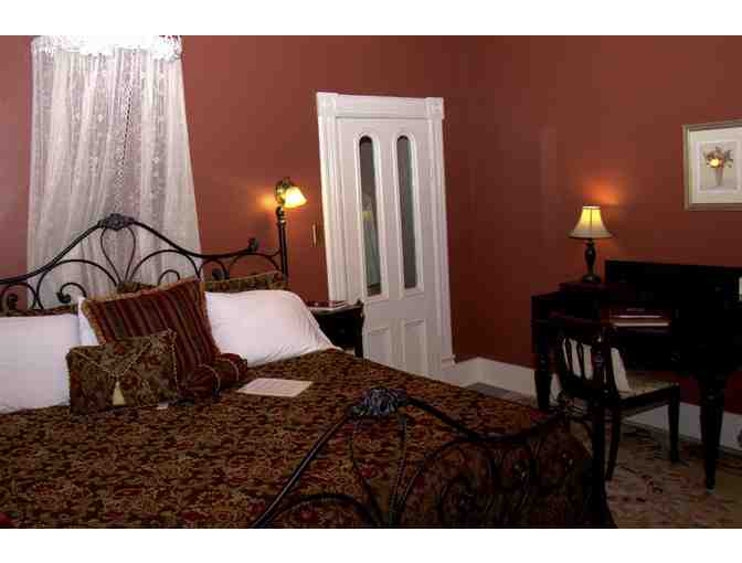 One Night Stay at Swantown Inn Bed and Breakfast