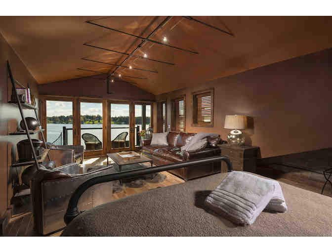 2015 WXXI AUCTION TOWN TRAVEL PACKAGE: SKANEATELES - 2