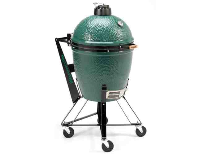 Big Green Egg with Rolling Nest and Accessories