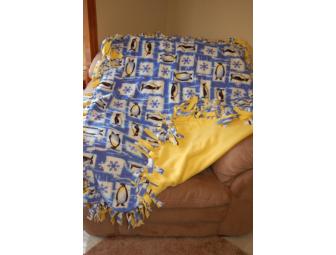 Tie Fleece Blanket - Blue/Yellow with Penguin design