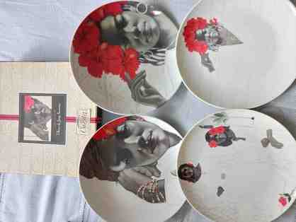 Set of Four Collector Limited Edition Plates by the Dominican Artist Obras Jorge Seveine