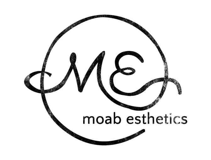 Full Set of Lash Extensions with Moab Esthetics