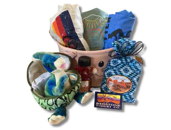 Red Stone T-Shirt Company - Gift Basket
