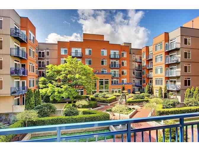 Seattle Luxury Condo Getaway