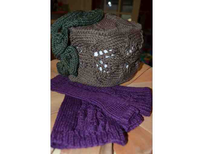 Julie Parson's Hand Knit Wool Hat and Gloves